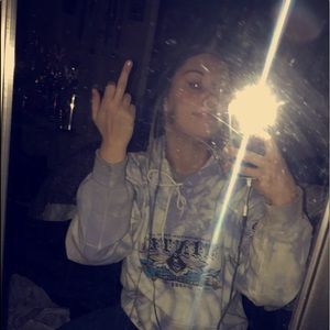 Meet your Posher, Jasmine